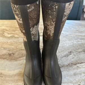 Excellent condition RedHead Kids Muck Boots